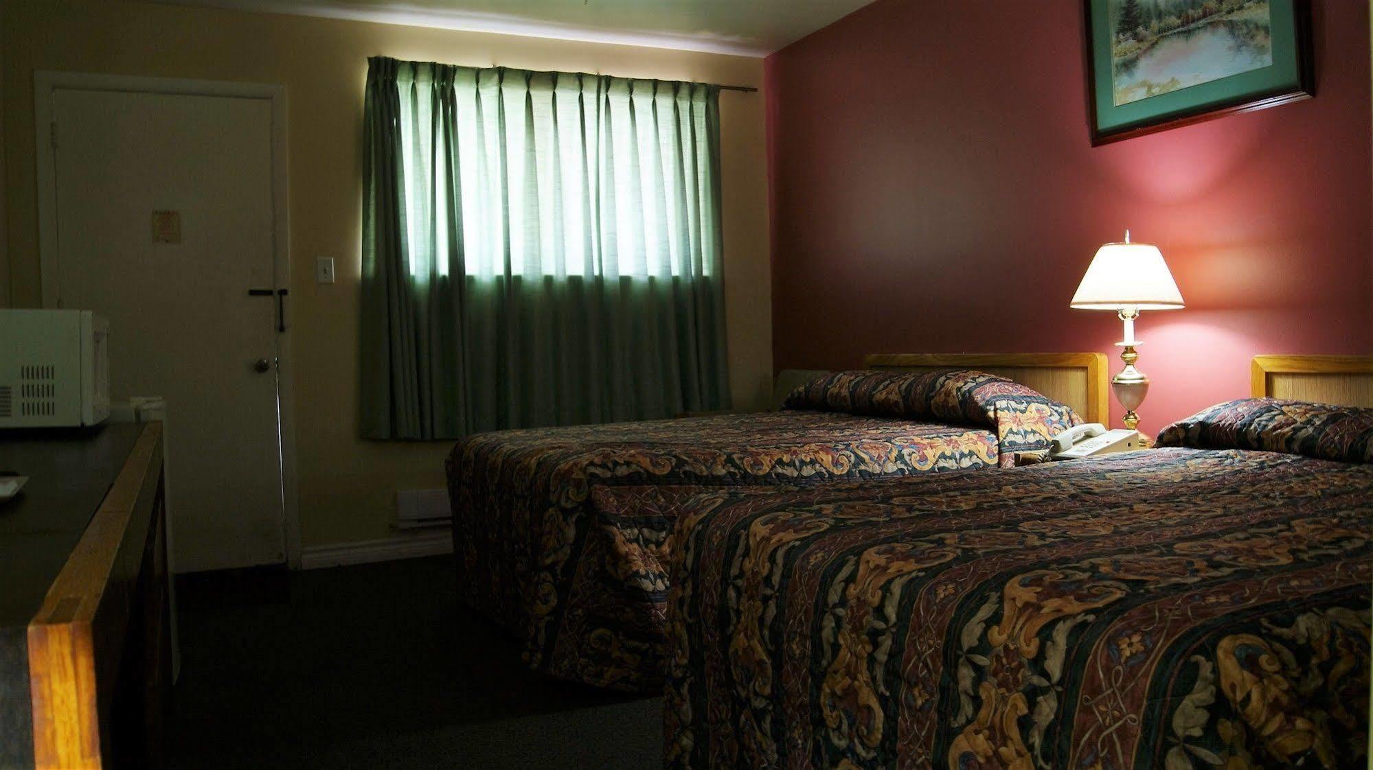 Blue Jay Motel Peterborough Extérieur photo
